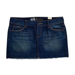 Vintage Bullhead Denim Skirt Blue Wash Frayed Hem Size 9 Distressed